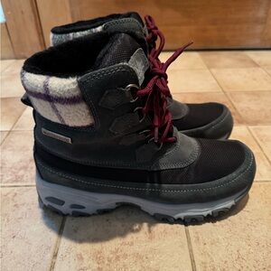 Skechers Waterproof Snow Boots - Womens